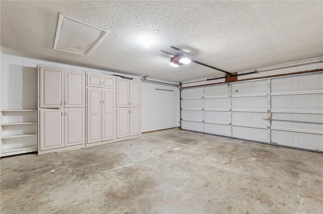 3168 W Shale Street, Fayetteville, AR 72704
