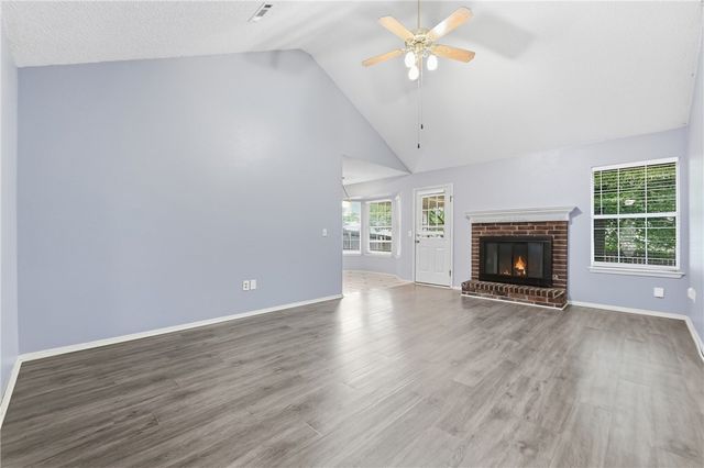 3168 W Shale Street, Fayetteville, AR 72704