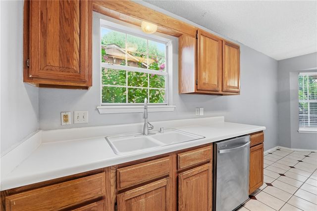 3168 W Shale Street, Fayetteville, AR 72704