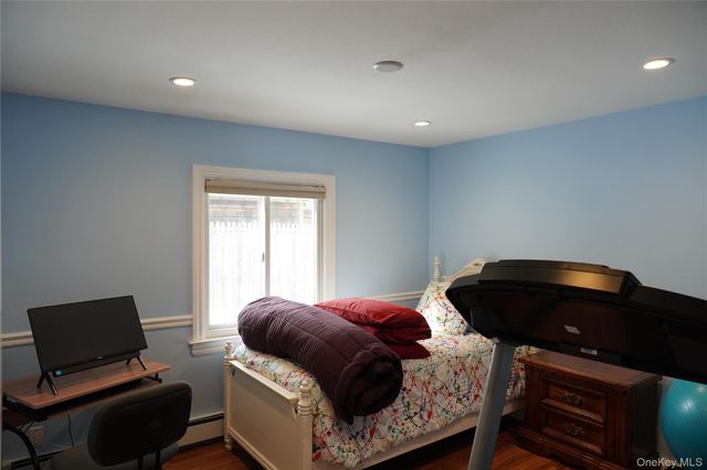 69 Meyer Lane, Medford, NY 11763