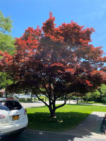 69 Meyer Lane, Medford, NY 11763