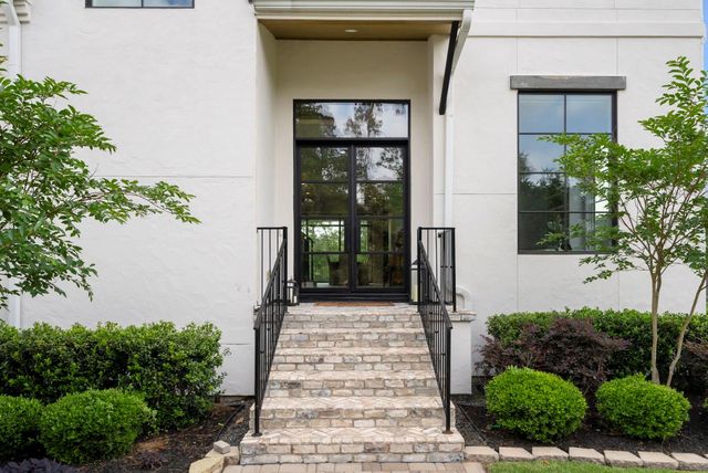 82 Simon Lake Lane, The Woodlands, TX 77381