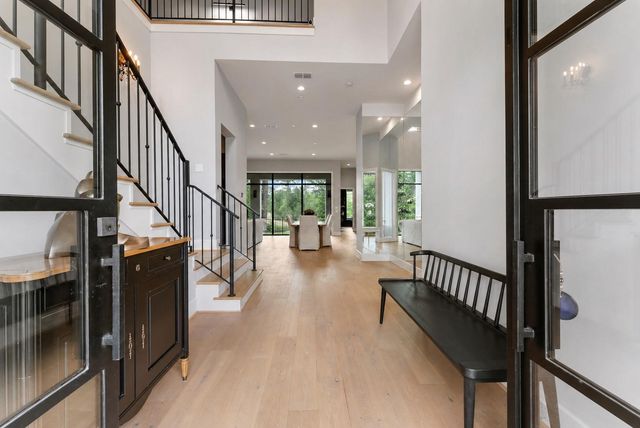 82 Simon Lake Lane, The Woodlands, TX 77381