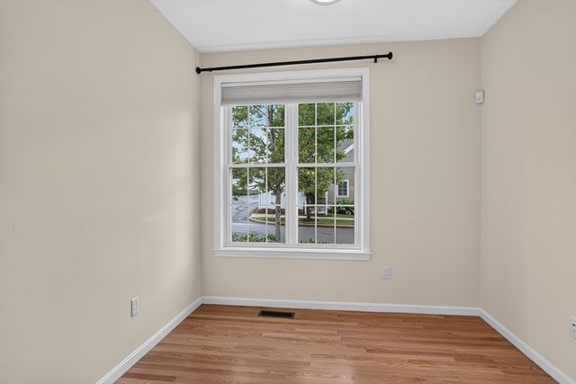 4 Hastings Rd 4, Hudson, MA 01749