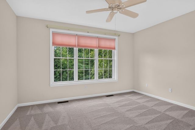 4 Hastings Rd 4, Hudson, MA 01749