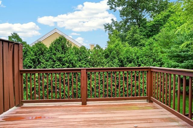 4 Hastings Rd 4, Hudson, MA 01749
