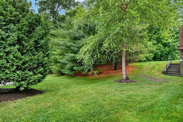 4 Hastings Rd 4, Hudson, MA 01749