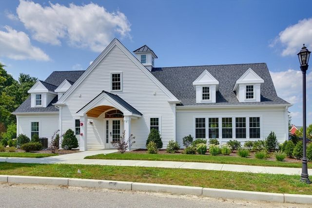 4 Hastings Rd 4, Hudson, MA 01749