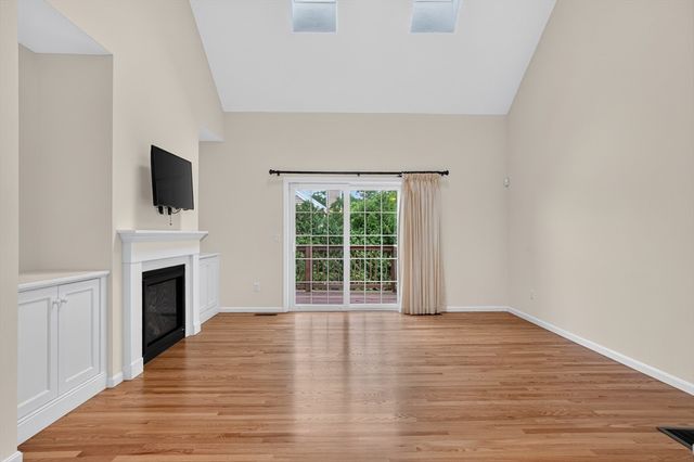 4 Hastings Rd 4, Hudson, MA 01749