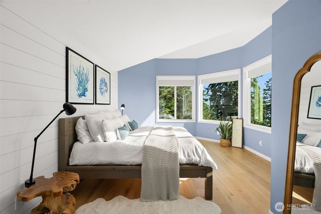 768 6th Avenue, Fox Island, WA 98333