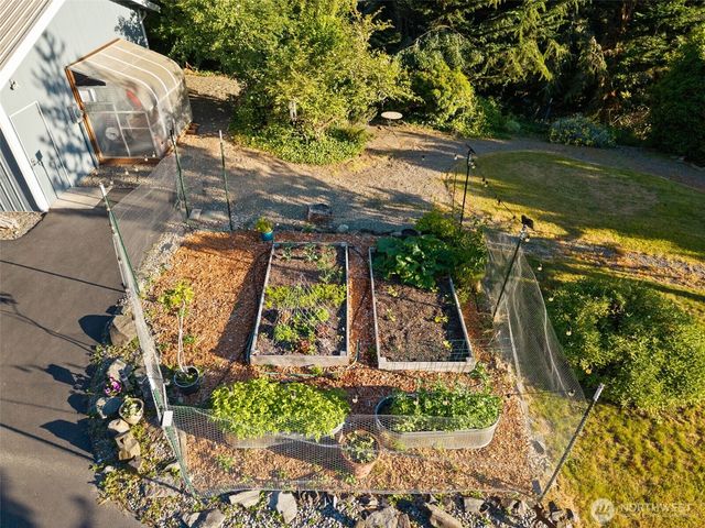768 6th Avenue, Fox Island, WA 98333