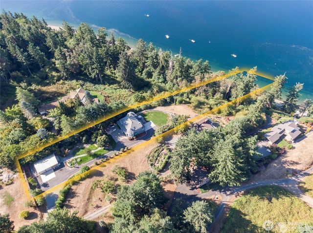 768 6th Avenue, Fox Island, WA 98333