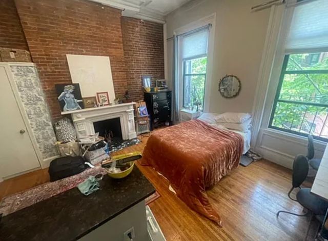 114 Marlborough St. 2R, Boston, MA 02116