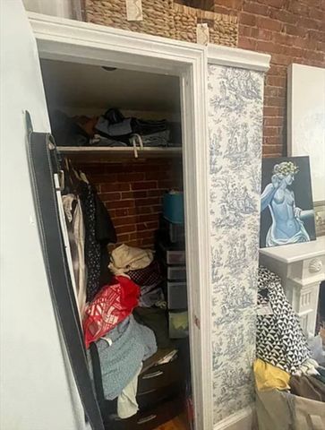 114 Marlborough St. 2R, Boston, MA 02116