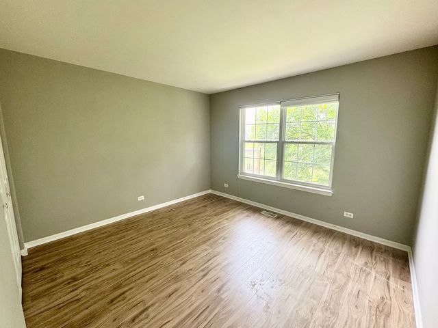 1344 Danada Court, Naperville, IL 60563