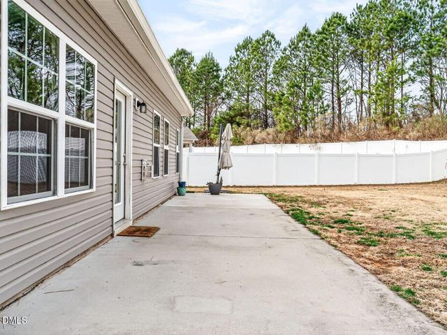 1460 Abercorn Lane, Sanford, NC 27330