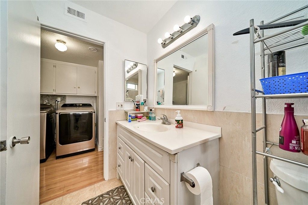 Image 12 of property listing at 3852 Baldwin Park D, Baldwin Park, CA 91706