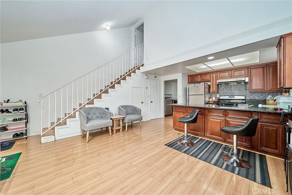 Image 6 of property listing at 3852 Baldwin Park D, Baldwin Park, CA 91706
