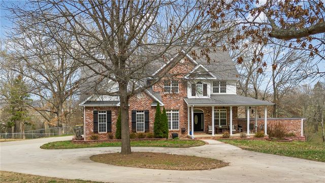 1629 Clover Hill Road, Harrison, AR 72601