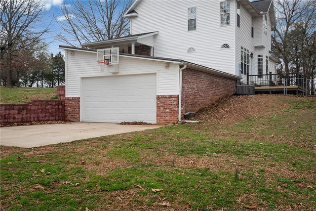 1629 Clover Hill Road, Harrison, AR 72601