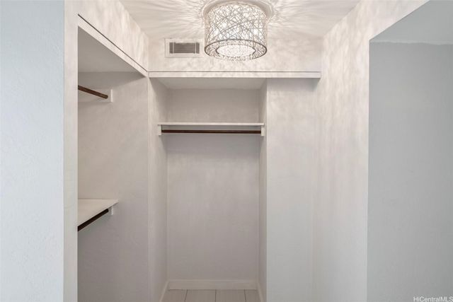 500 Lunalilo Home Road 17A, Honolulu, HI 96825