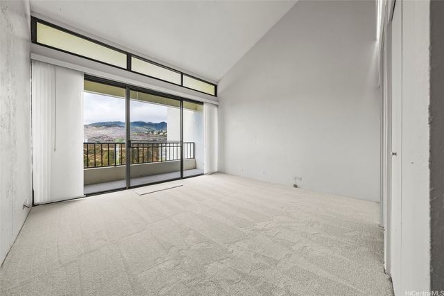 500 Lunalilo Home Road 17A, Honolulu, HI 96825