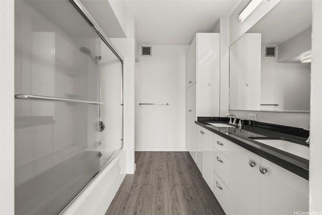 500 Lunalilo Home Road 17A, Honolulu, HI 96825