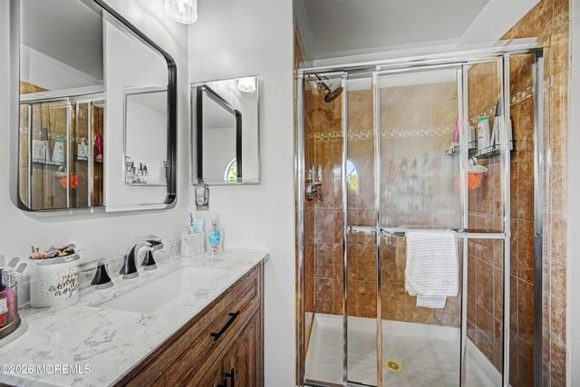 12 Sandra Court 2747, Old Bridge, NJ 08857