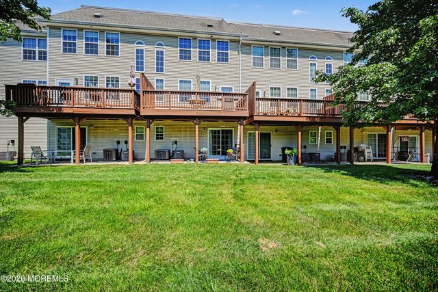 12 Sandra Court 2747, Old Bridge, NJ 08857