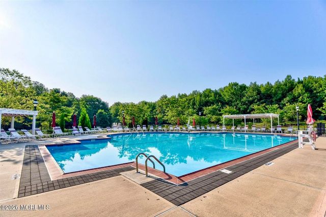 12 Sandra Court 2747, Old Bridge, NJ 08857