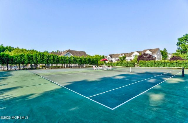 12 Sandra Court 2747, Old Bridge, NJ 08857