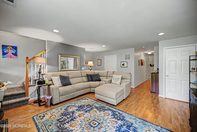 12 Sandra Court 2747, Old Bridge, NJ 08857