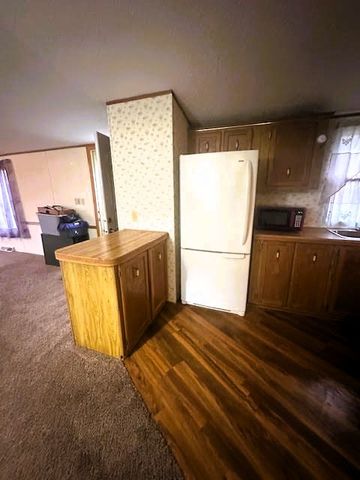 420 Garfield Avenue, Farnhamville, IA 50538