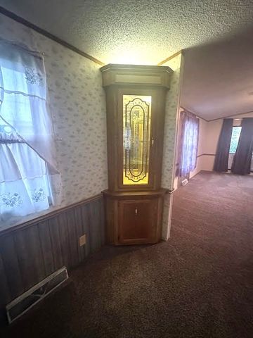 420 Garfield Avenue, Farnhamville, IA 50538