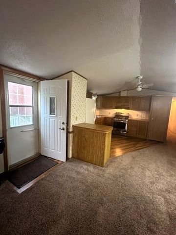 420 Garfield Avenue, Farnhamville, IA 50538