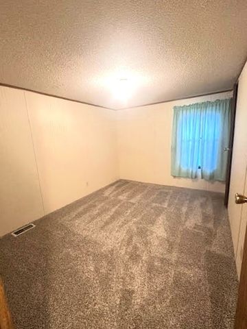 420 Garfield Avenue, Farnhamville, IA 50538