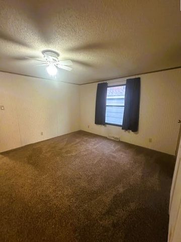 420 Garfield Avenue, Farnhamville, IA 50538