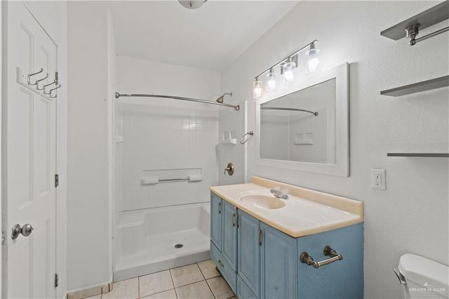 704 Tulipan Street, Palmview, TX 78572