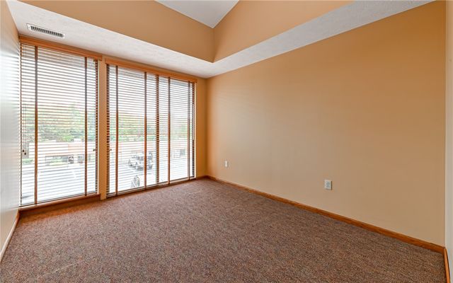 2857 Oxford Boulevard, Hampton, PA 15101