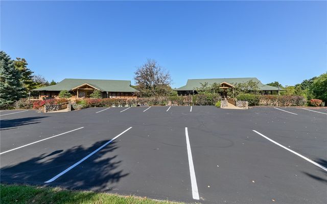 2857 Oxford Boulevard, Hampton, PA 15101