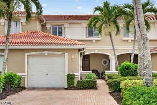 2406 Laurentina LN, Cape Coral, FL 33909