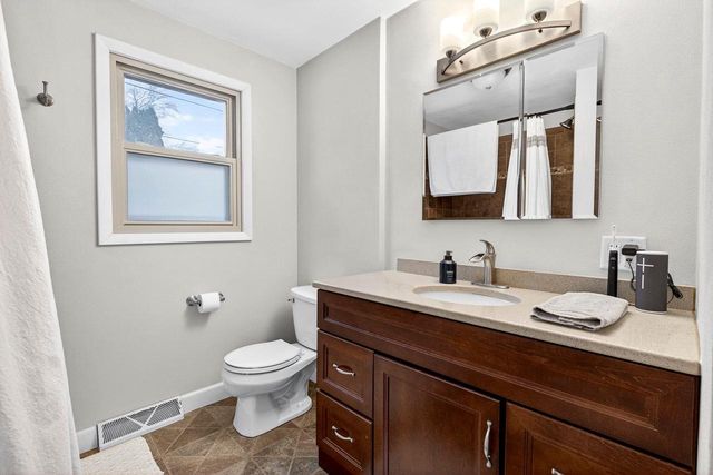 1224 E MARQUETTE STREET, Appleton, WI 54911