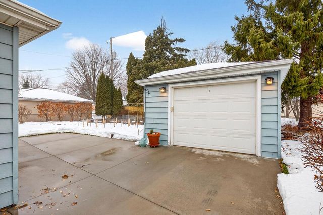 1224 E MARQUETTE STREET, Appleton, WI 54911