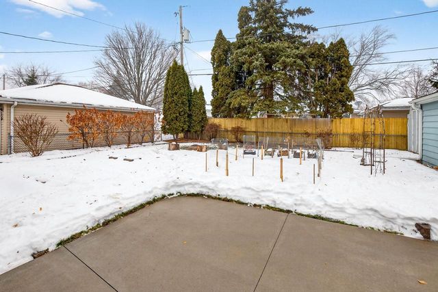 1224 E MARQUETTE STREET, Appleton, WI 54911