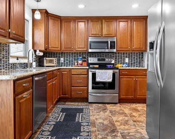 1224 E MARQUETTE STREET, Appleton, WI 54911