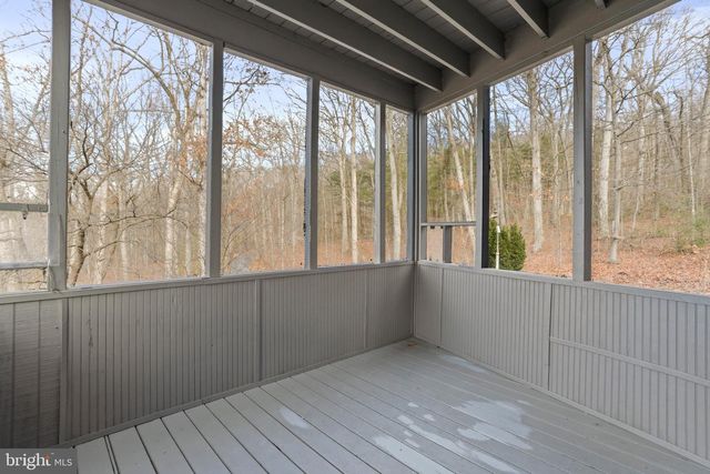 308 BRUSH LEAF LN, Mount Jackson, VA 22842