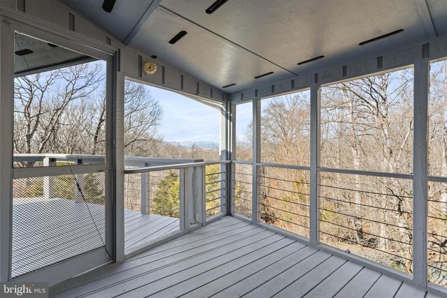 308 BRUSH LEAF LN, Mount Jackson, VA 22842