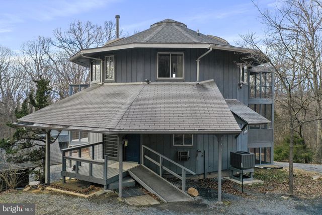 308 BRUSH LEAF LN, Mount Jackson, VA 22842