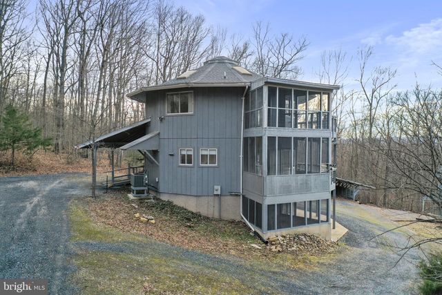 308 BRUSH LEAF LN, Mount Jackson, VA 22842