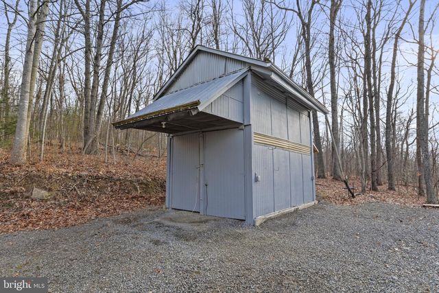 308 BRUSH LEAF LN, Mount Jackson, VA 22842